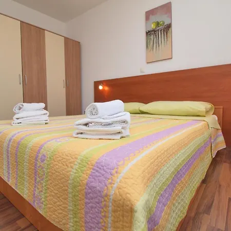 Lidija Apartment *