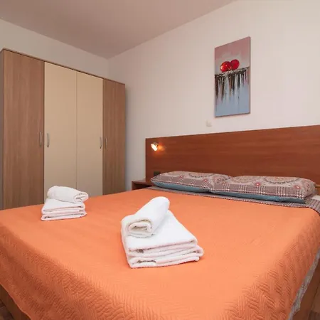 Apartment Lidija *